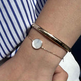 Bracelet fin médaille nacre en plaqué or, vue 2