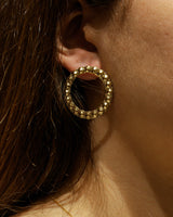 Boucles d'oreilles bamabra cercle, ces boucles d'oreilles doré est en vente chez Naode Paris, une boutique de bijoux fantaisie à paris 17 batignolles